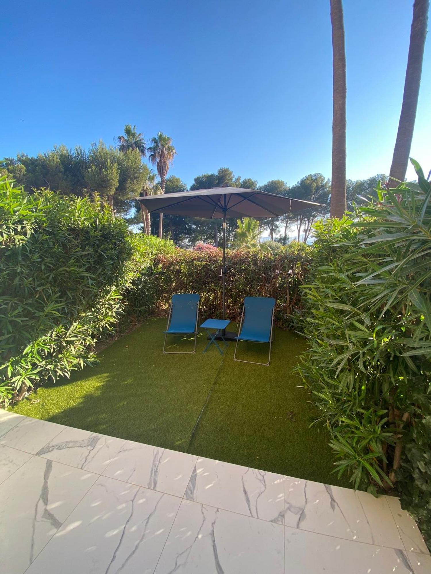 Appartement Face Mer Et Port Santa Lucia Climatise Et Wifi Saint-Raphaël Eksteriør billede