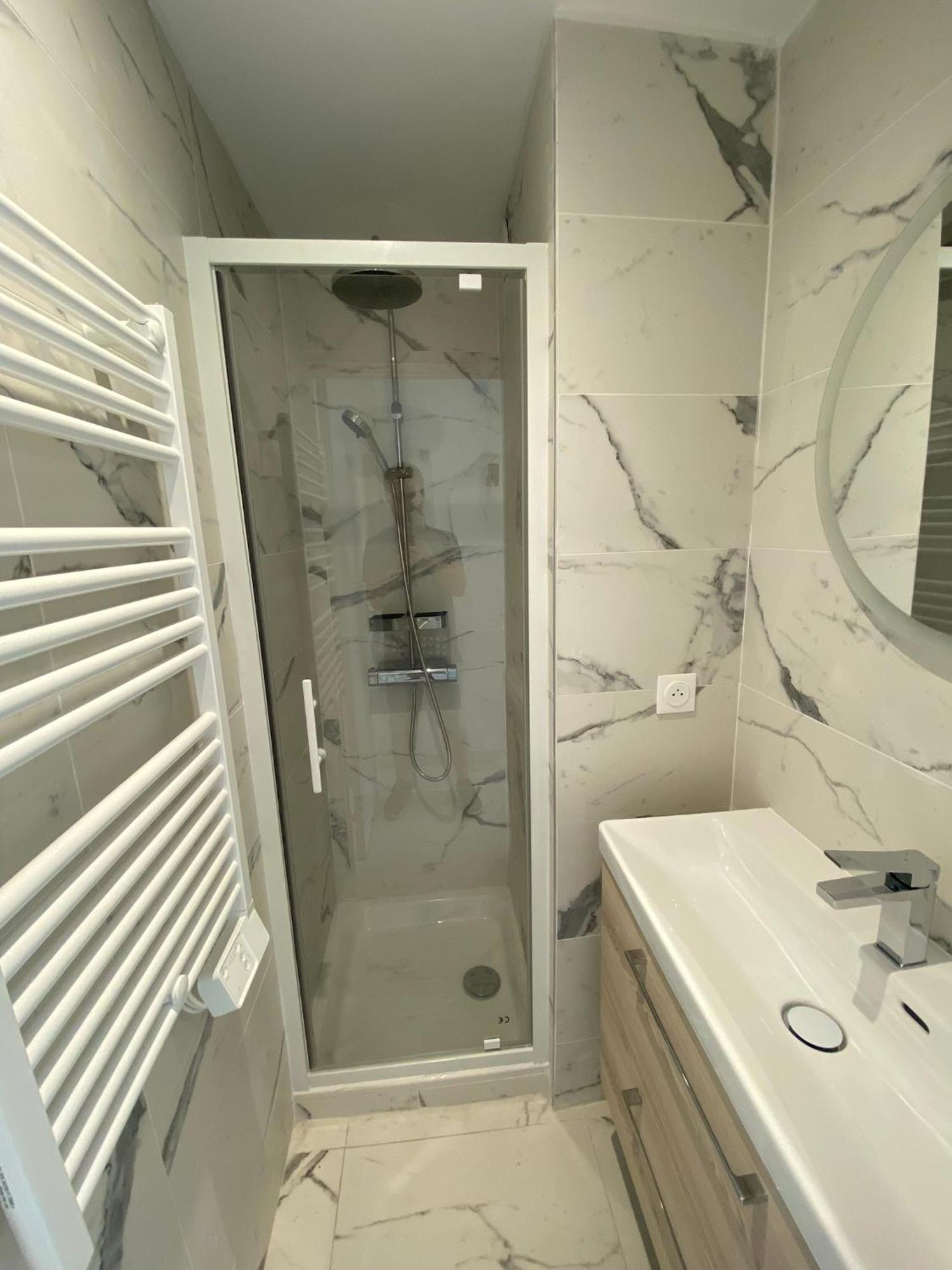 Appartement Face Mer Et Port Santa Lucia Climatise Et Wifi Saint-Raphaël Eksteriør billede