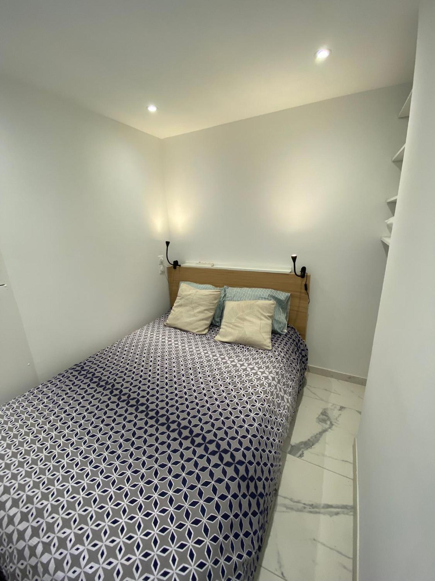 Appartement Face Mer Et Port Santa Lucia Climatise Et Wifi Saint-Raphaël Eksteriør billede