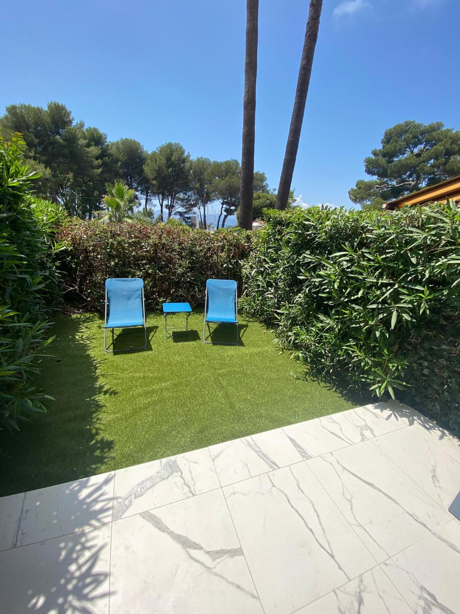 Appartement Face Mer Et Port Santa Lucia Climatise Et Wifi Saint-Raphaël Eksteriør billede