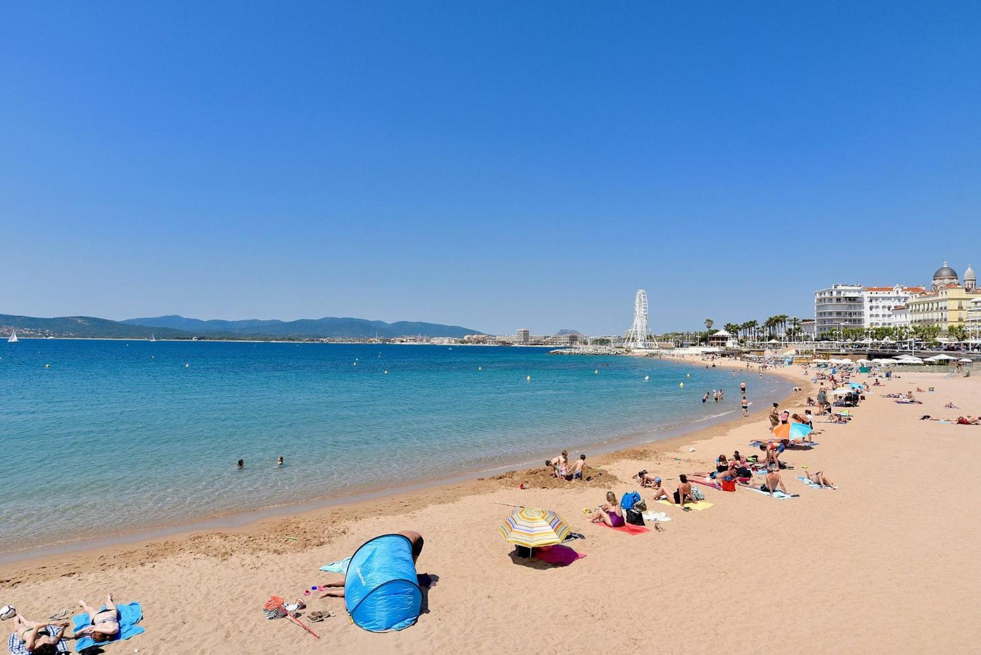 Appartement Face Mer Et Port Santa Lucia Climatise Et Wifi Saint-Raphaël Eksteriør billede
